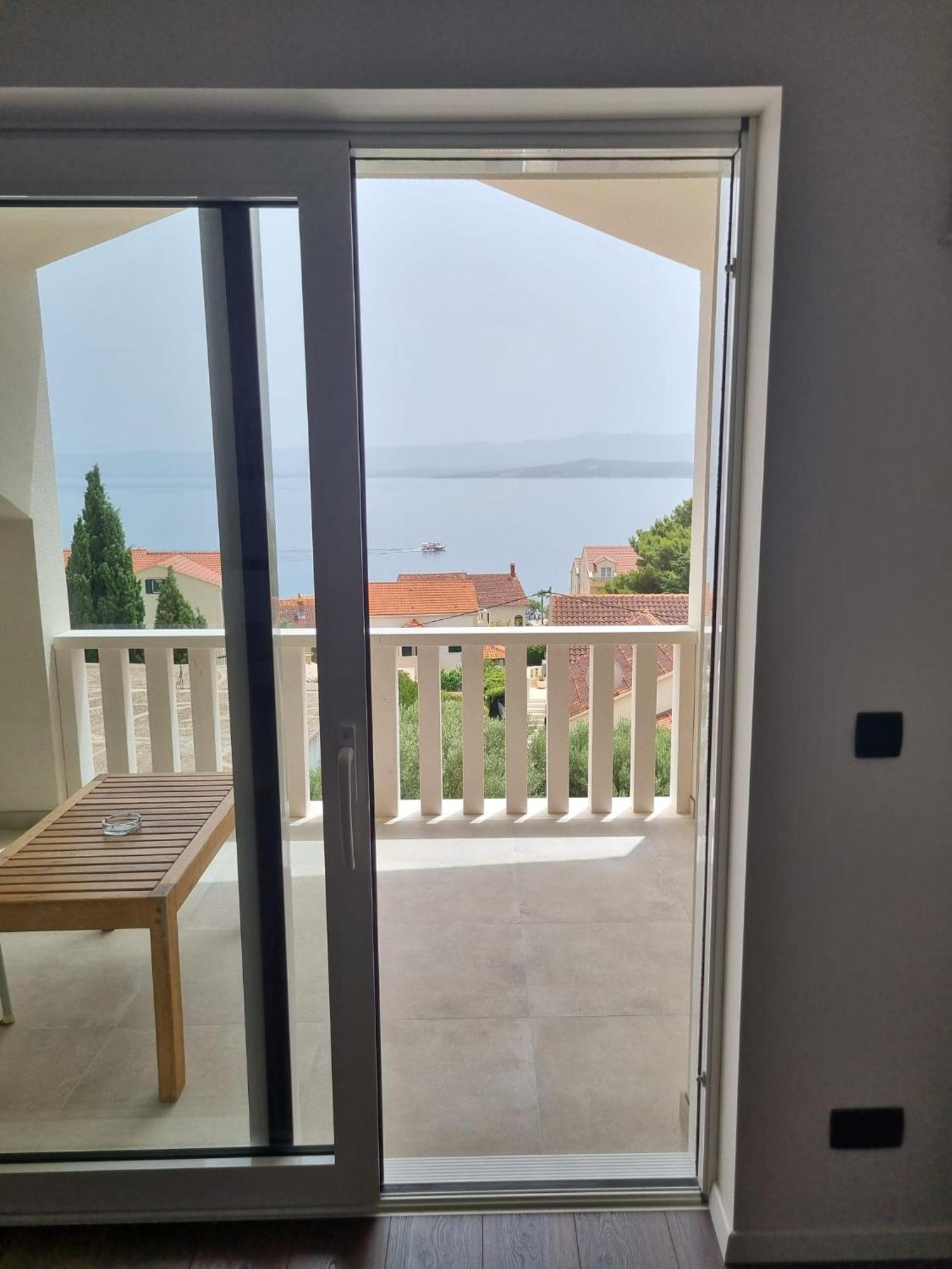 Superior Apartments Luka Bol Exterior photo